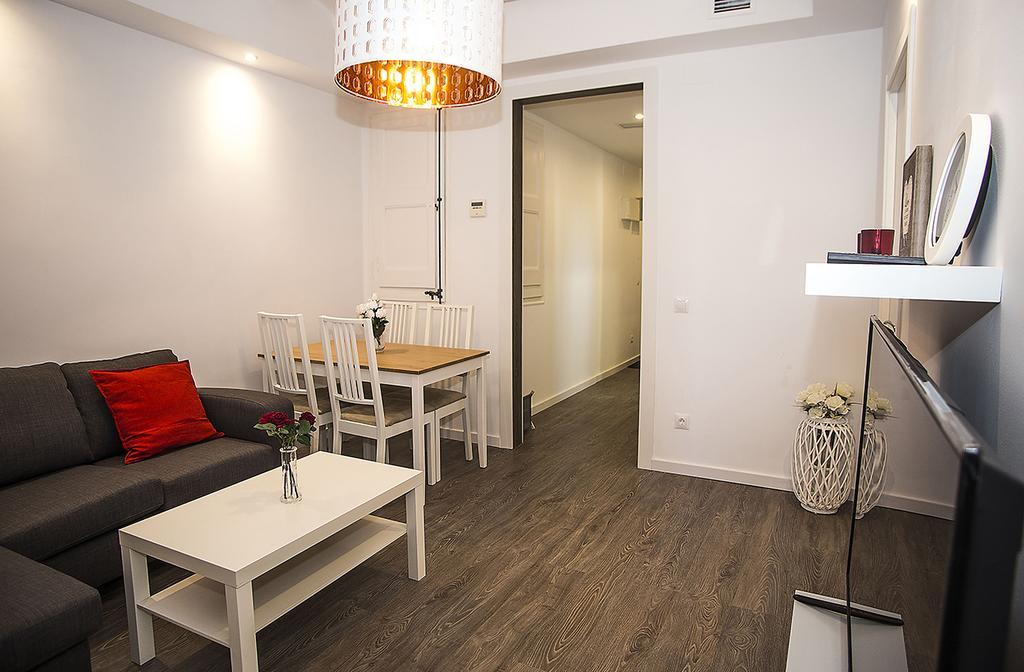 Camp Nou Apartment L'Hospitalet de Llobregat Exterior photo